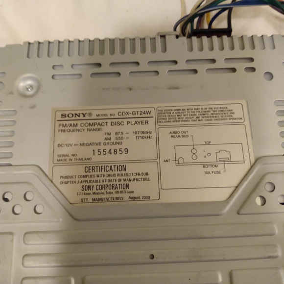 Sony CDX-GT24W Vintage CD player - Picture 5 of 7